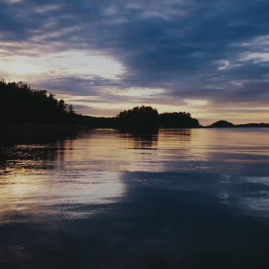 The sounds of ocean deep instrumental across the skies and the ocean waves gives peaceful thought and harmony.